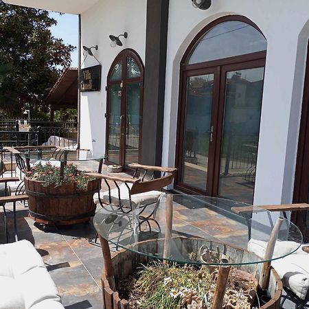 Villa Camellia Vrasna Bagian luar foto