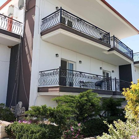 Villa Camellia Vrasna Bagian luar foto