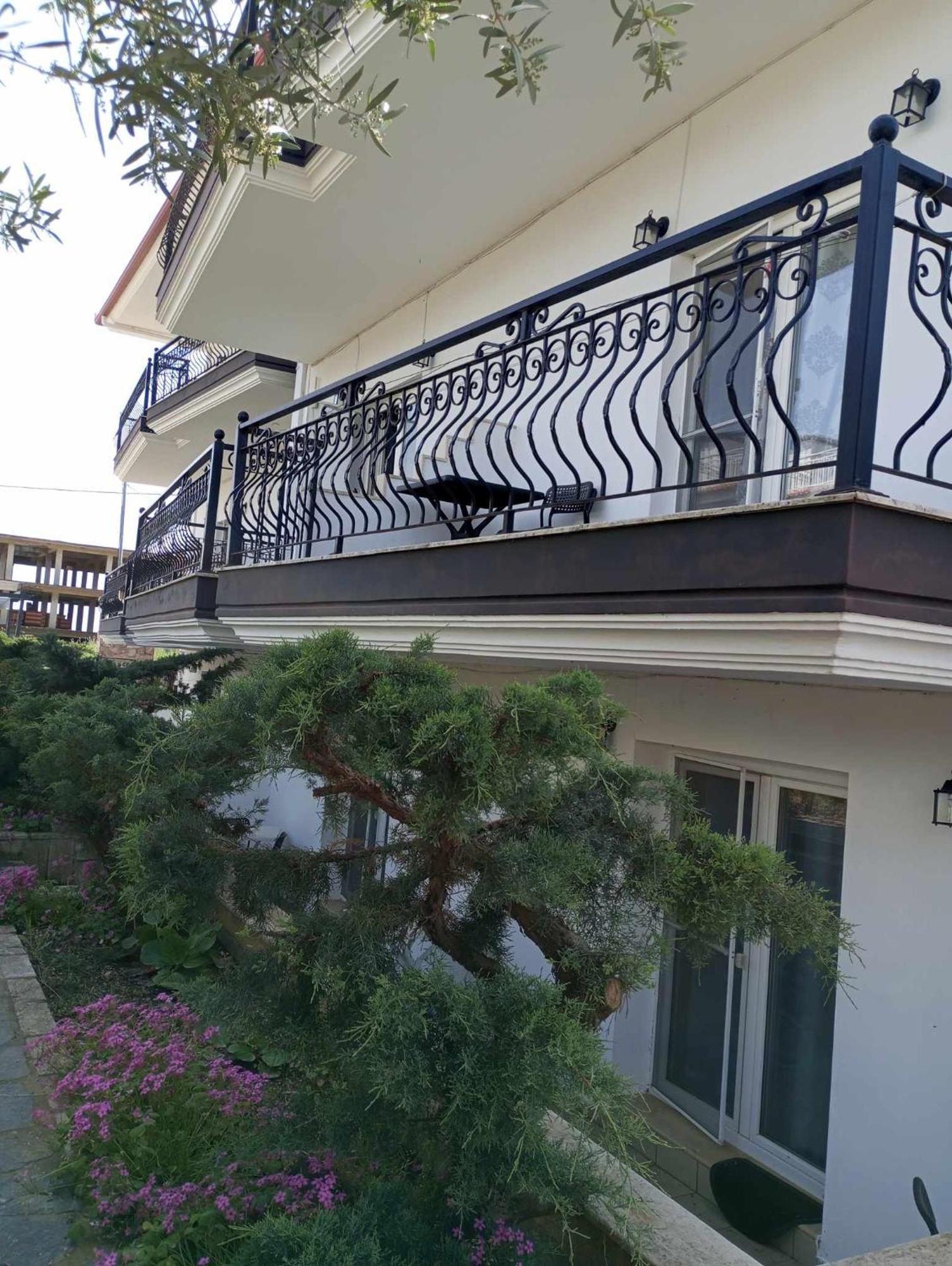 Villa Camellia Vrasna Bagian luar foto