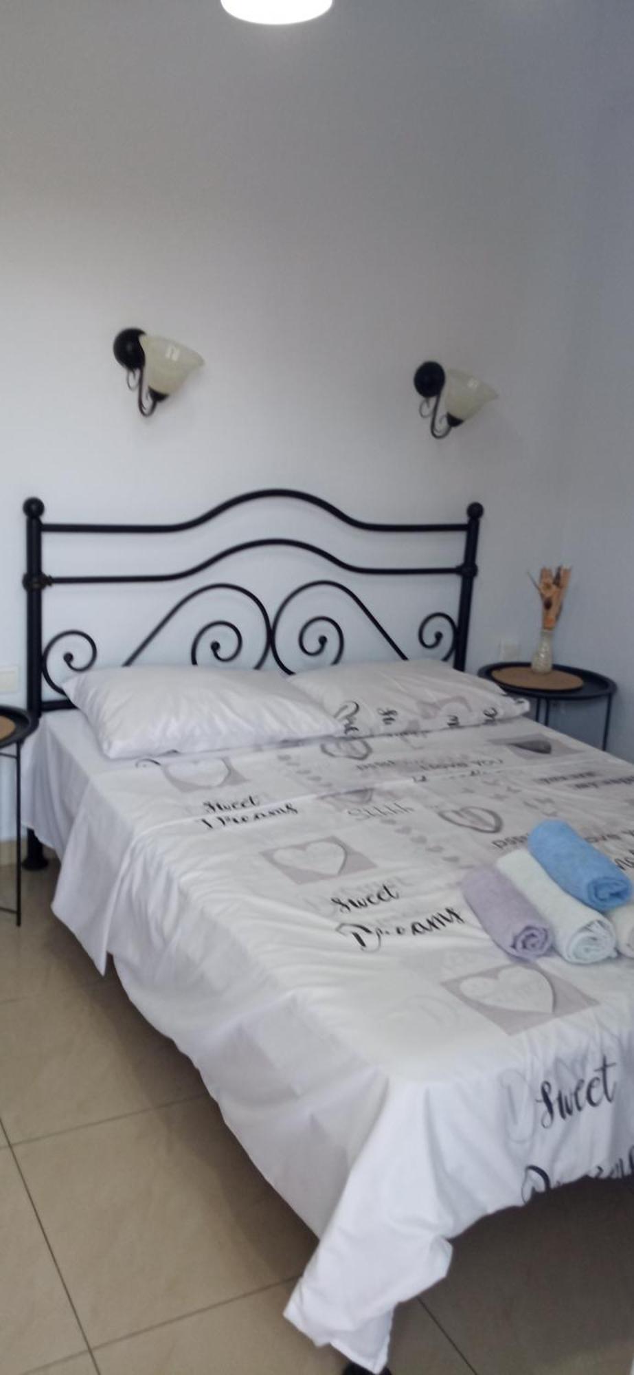 Villa Camellia Vrasna Bagian luar foto